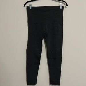 CHARCOAL GRAY LEGGINGS NWOT